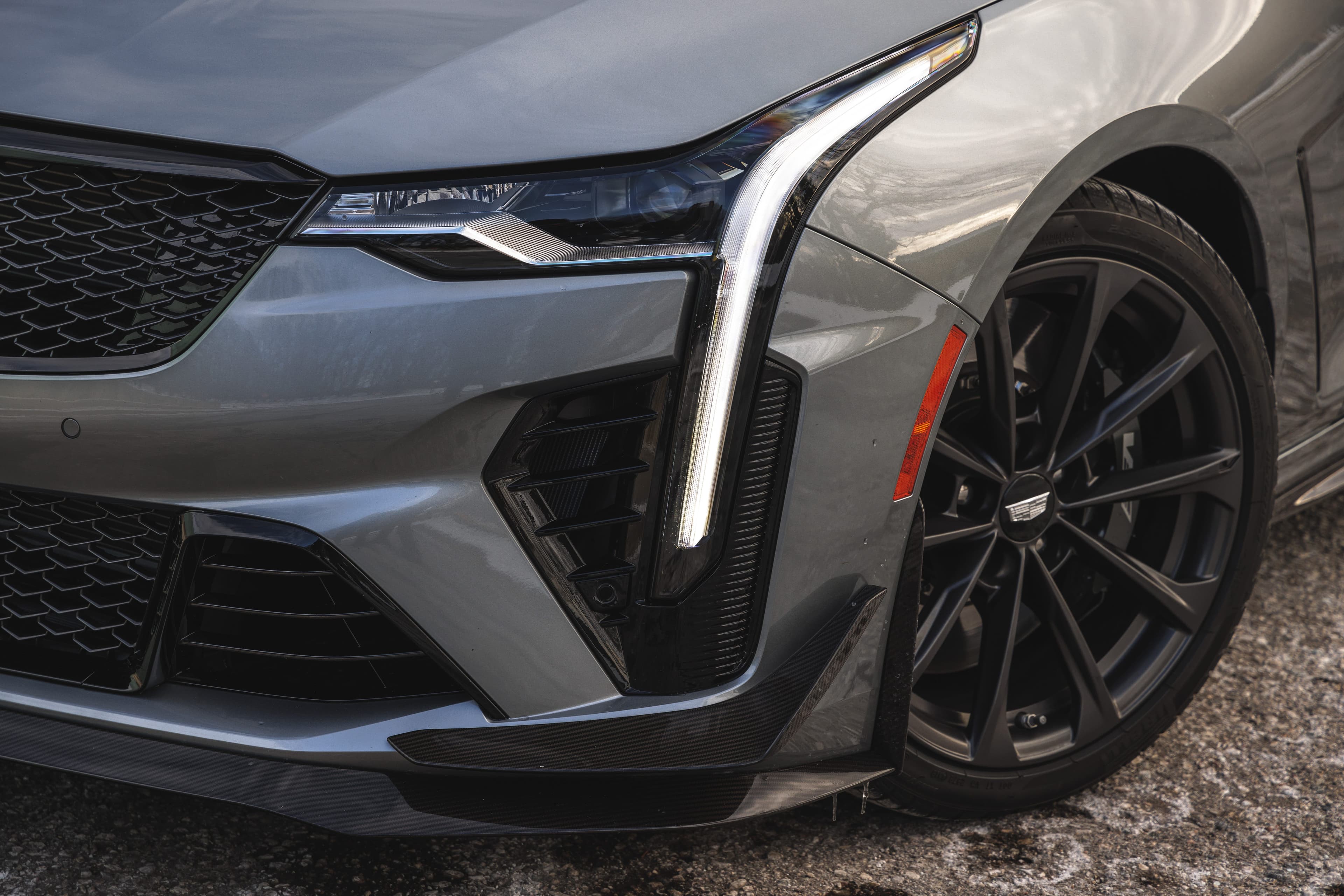 Car listing image